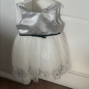 Silver and White Sleeveless Dress with Snowflake Design